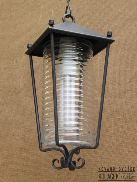 Kovani fenjer — model 19